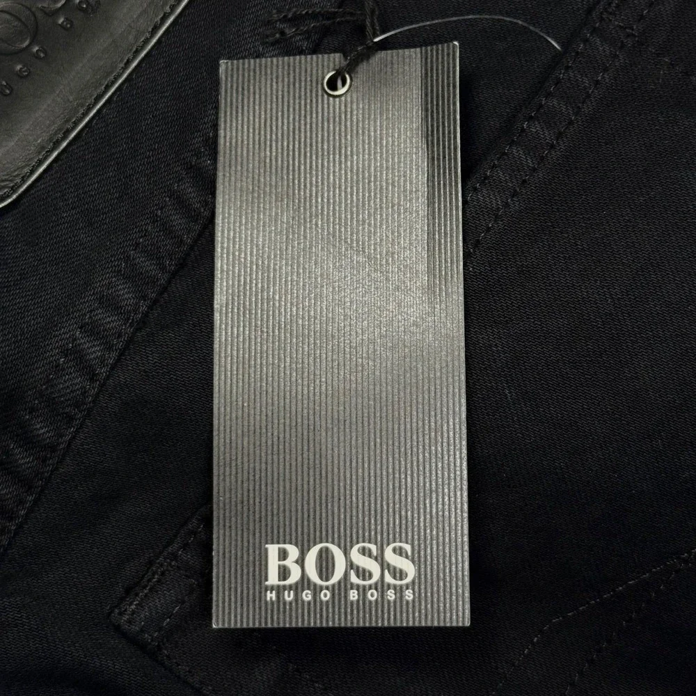 Vintage Hugo Boss Arkansas Straight Leg Jeans Mens 34x32 Made in Italy NWT Y2K